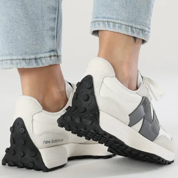 New Balance 327 ~ 2025~ Women's Sneakers Shoes Casual White Pewter 7 - 9.5 - Picture 5 of 13
